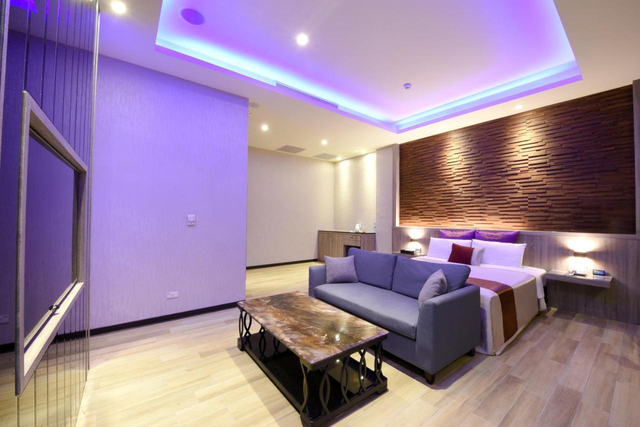 Purple Rainbow Motel Тайпей Екстериор снимка