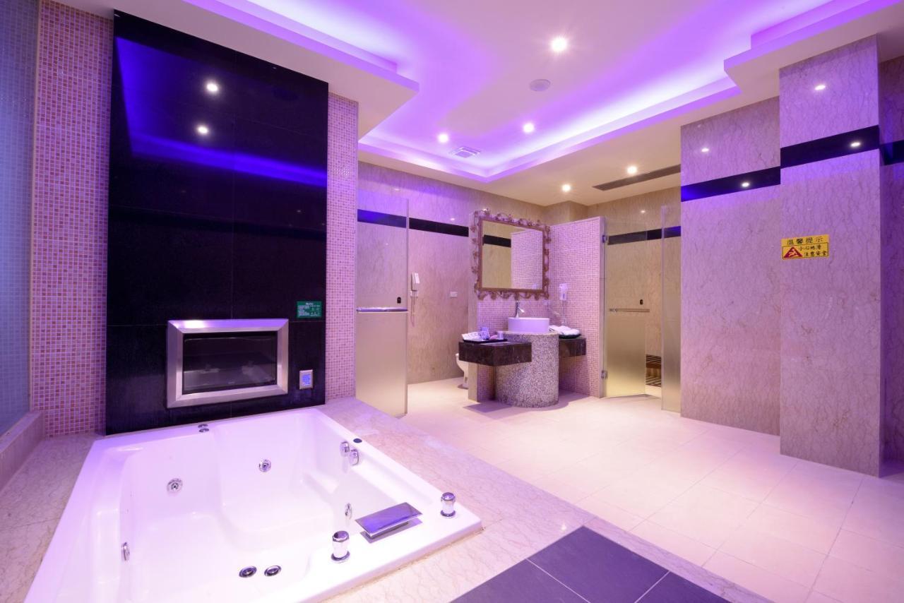 Purple Rainbow Motel Тайпей Екстериор снимка