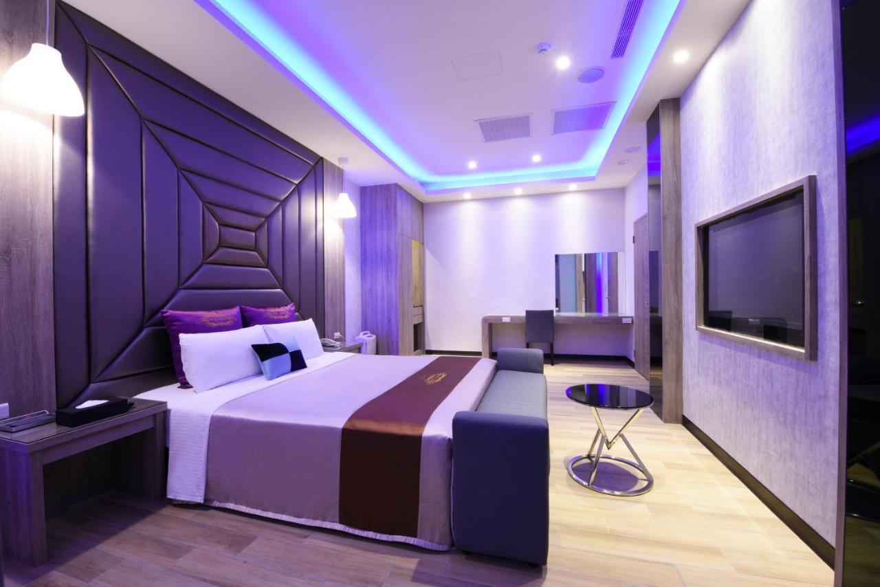 Purple Rainbow Motel Тайпей Екстериор снимка