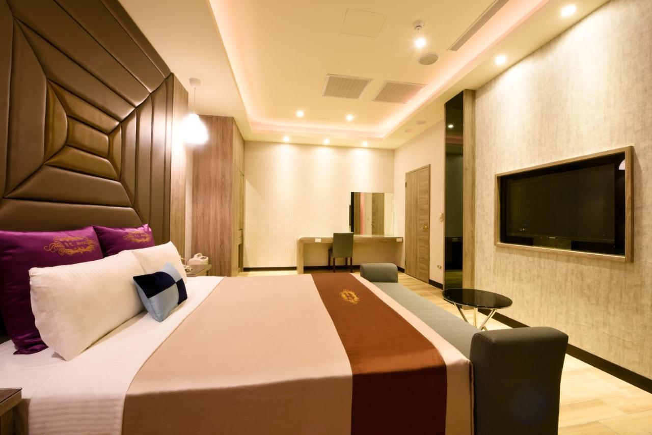 Purple Rainbow Motel Тайпей Екстериор снимка