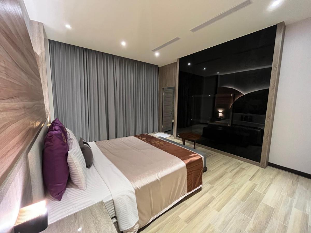Purple Rainbow Motel Тайпей Екстериор снимка