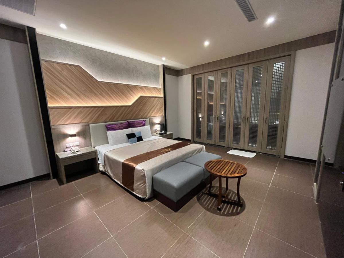 Purple Rainbow Motel Тайпей Екстериор снимка