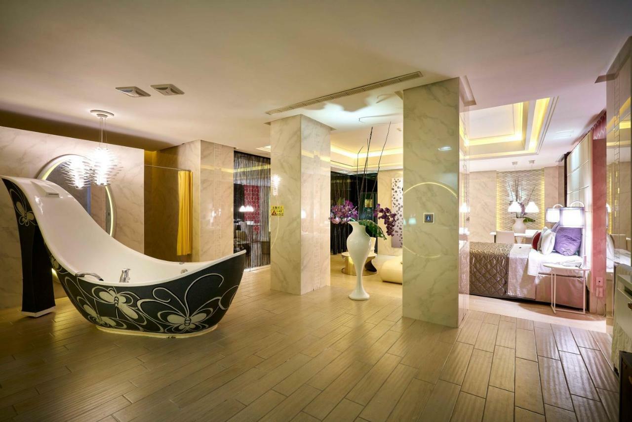 Purple Rainbow Motel Тайпей Екстериор снимка