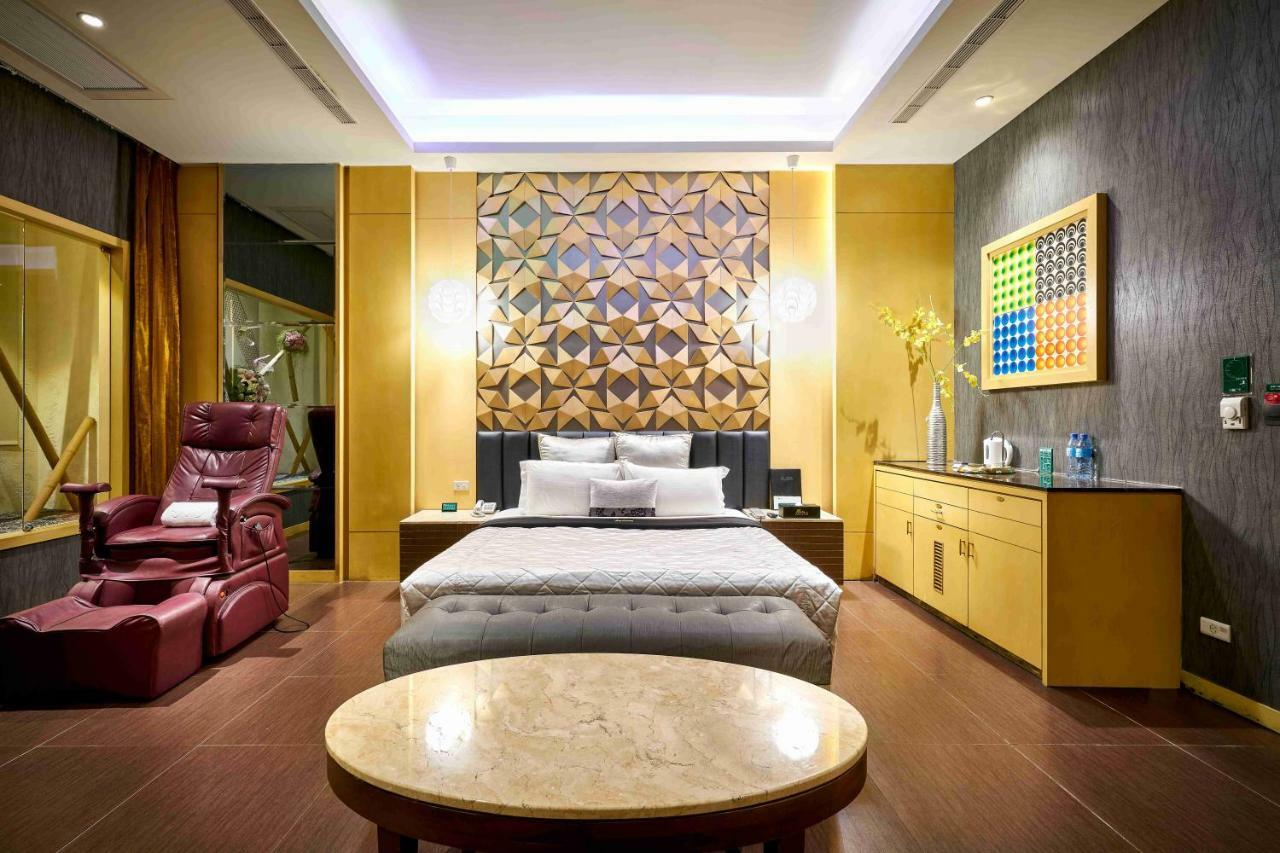 Purple Rainbow Motel Тайпей Екстериор снимка